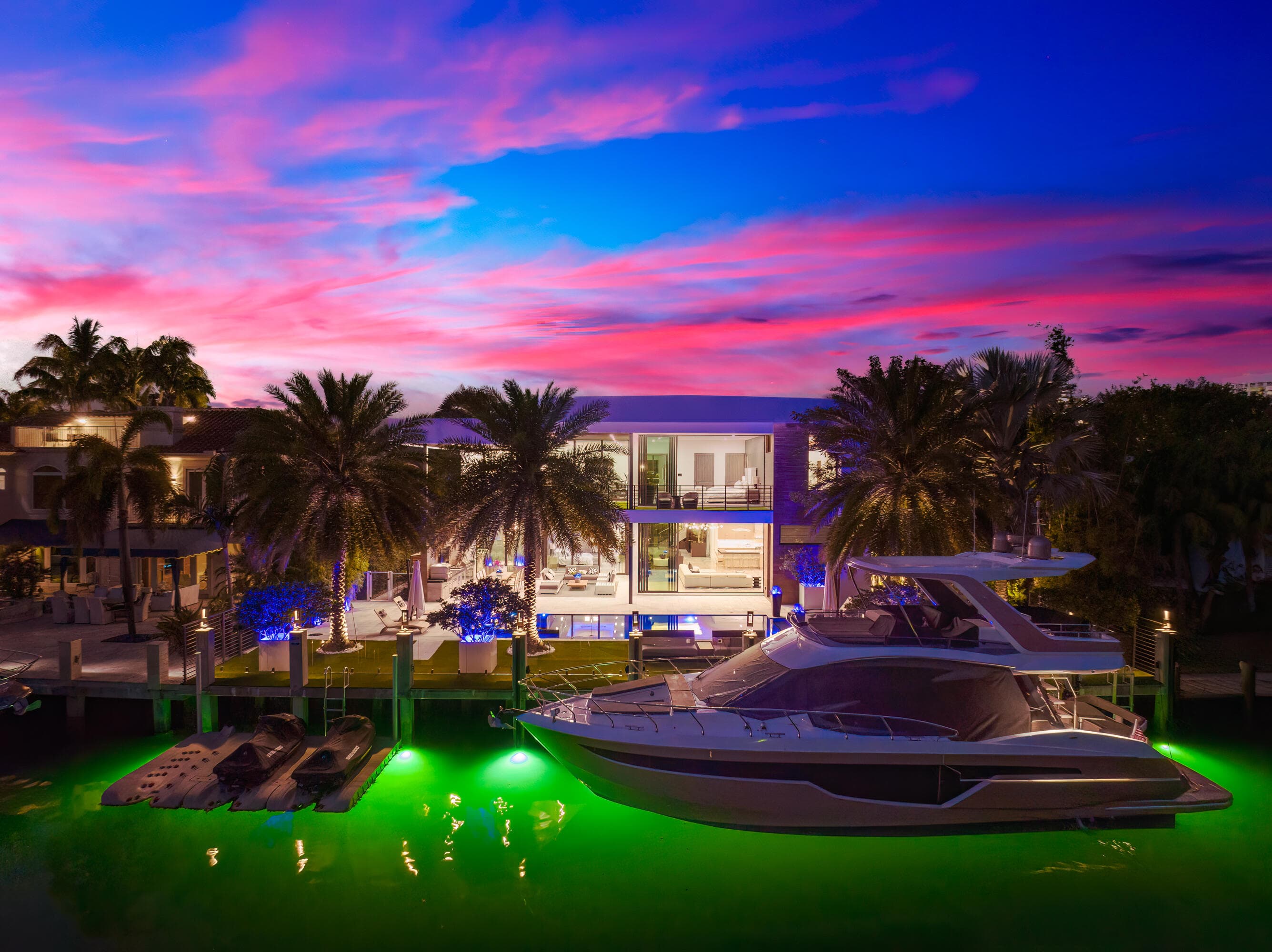 2542 Aqua Vista Boulevard — photo 1