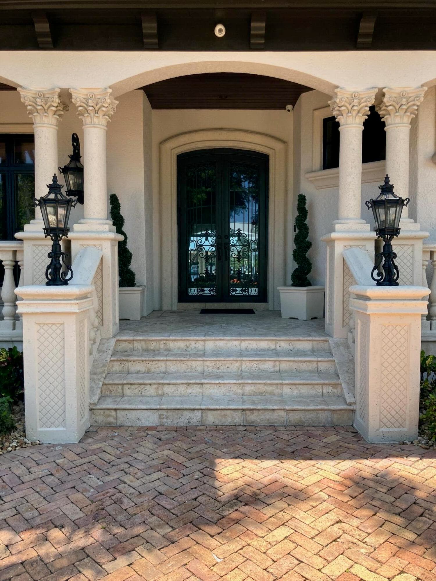 3131 NE 27th Avenue — photo 1