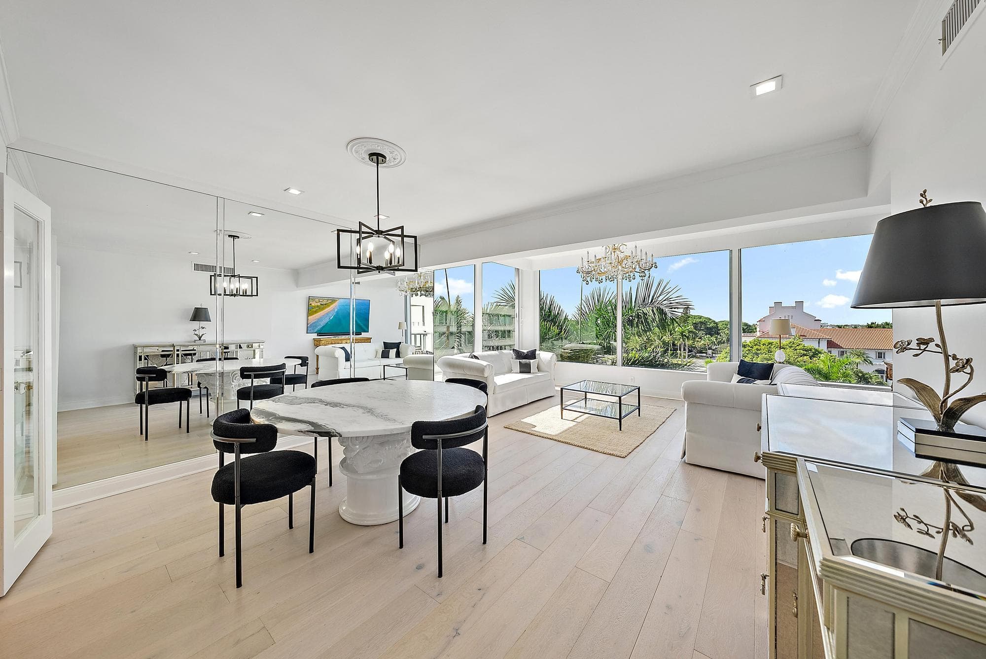 44 Cocoanut Row 526b — photo 1