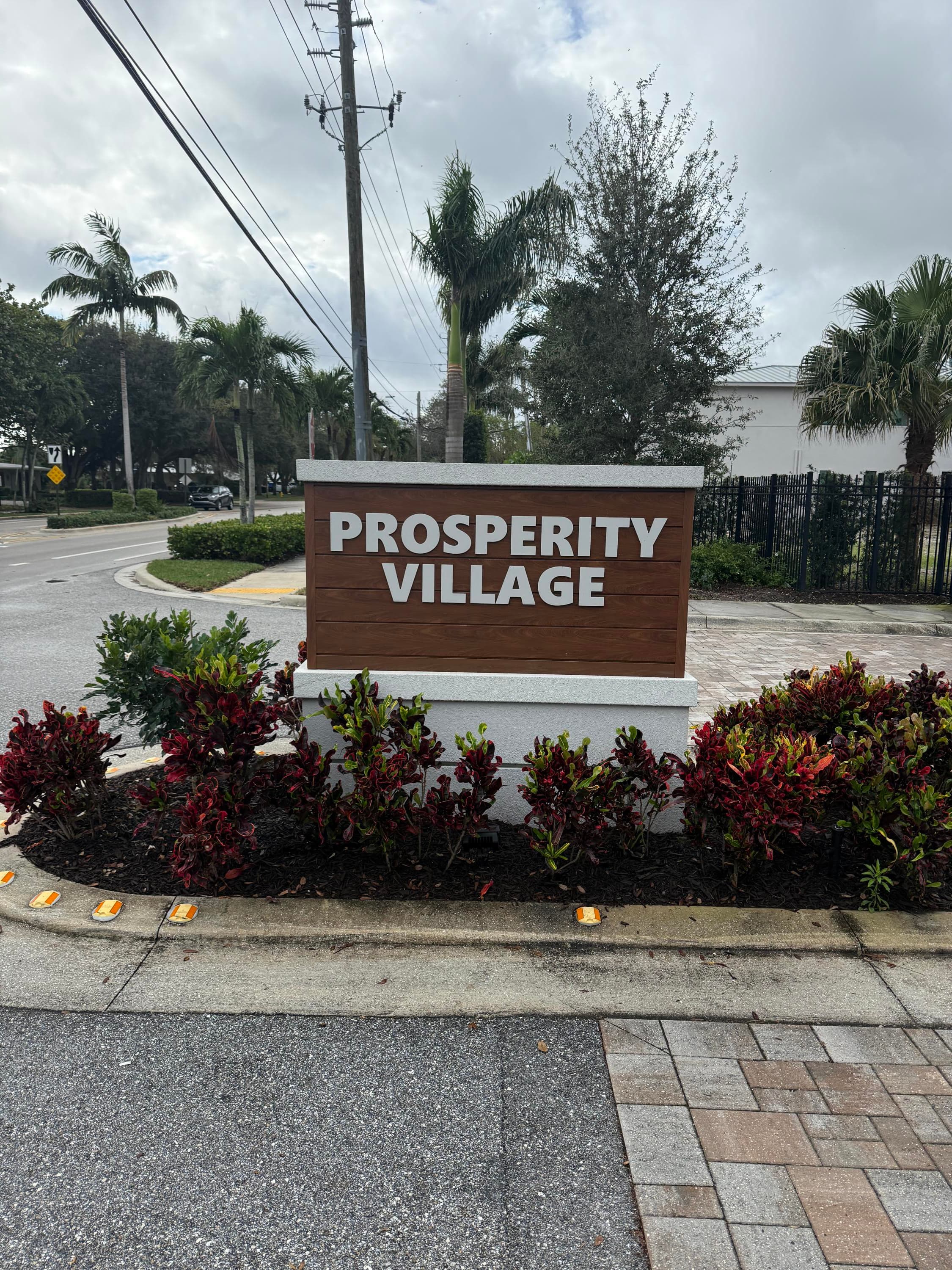 10401 Prosperity Farms Road — photo 1