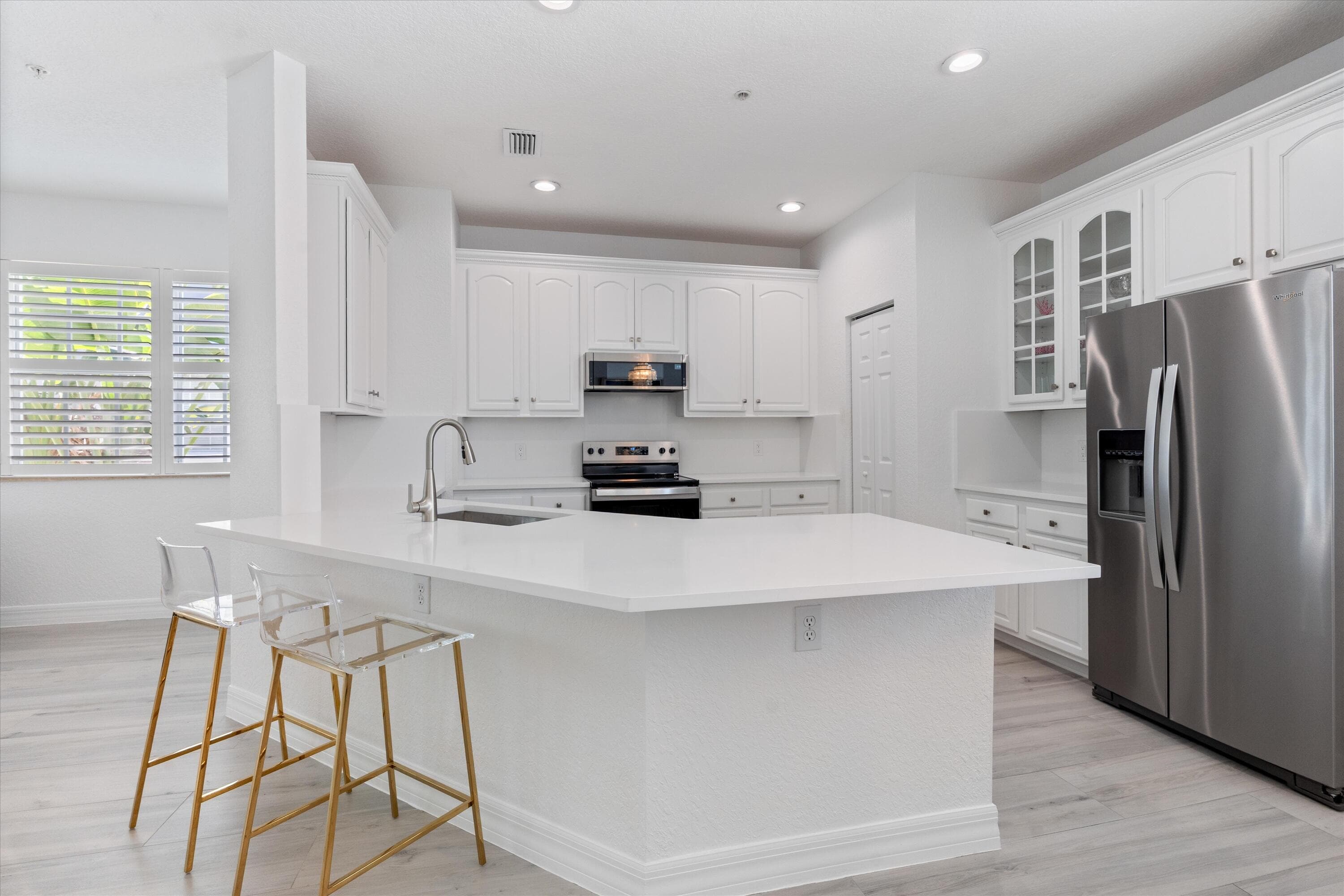 295 NE 5th Avenue 32 — photo 1