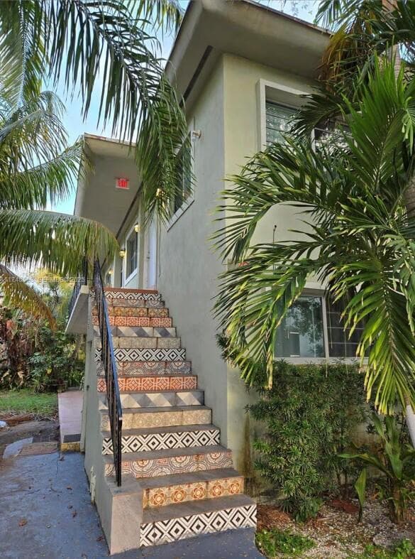 7025 Rue Granville — photo 1