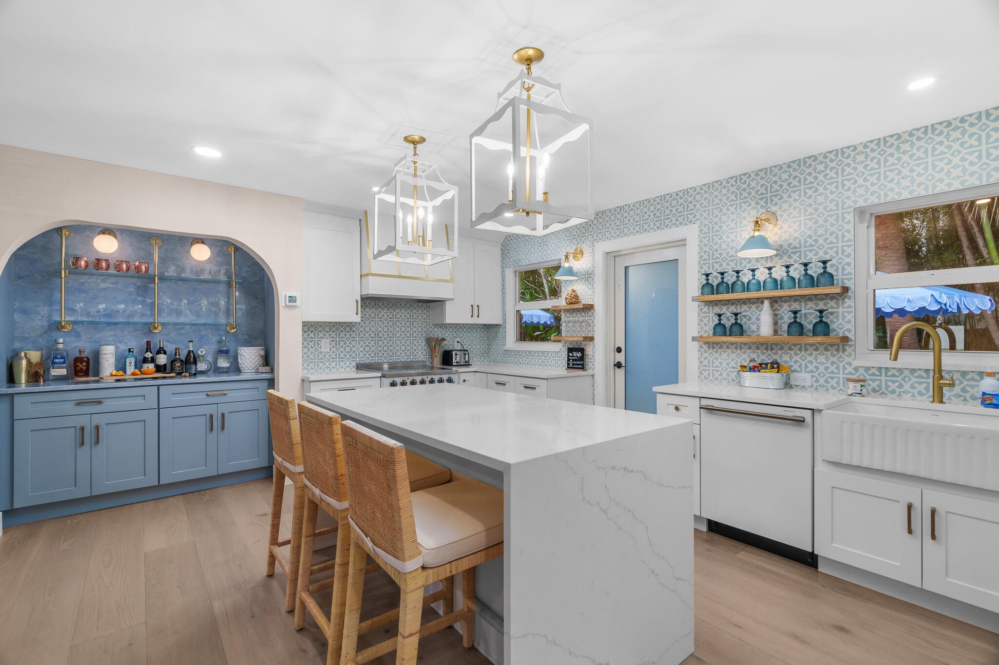 7 Fayette Drive — photo 1