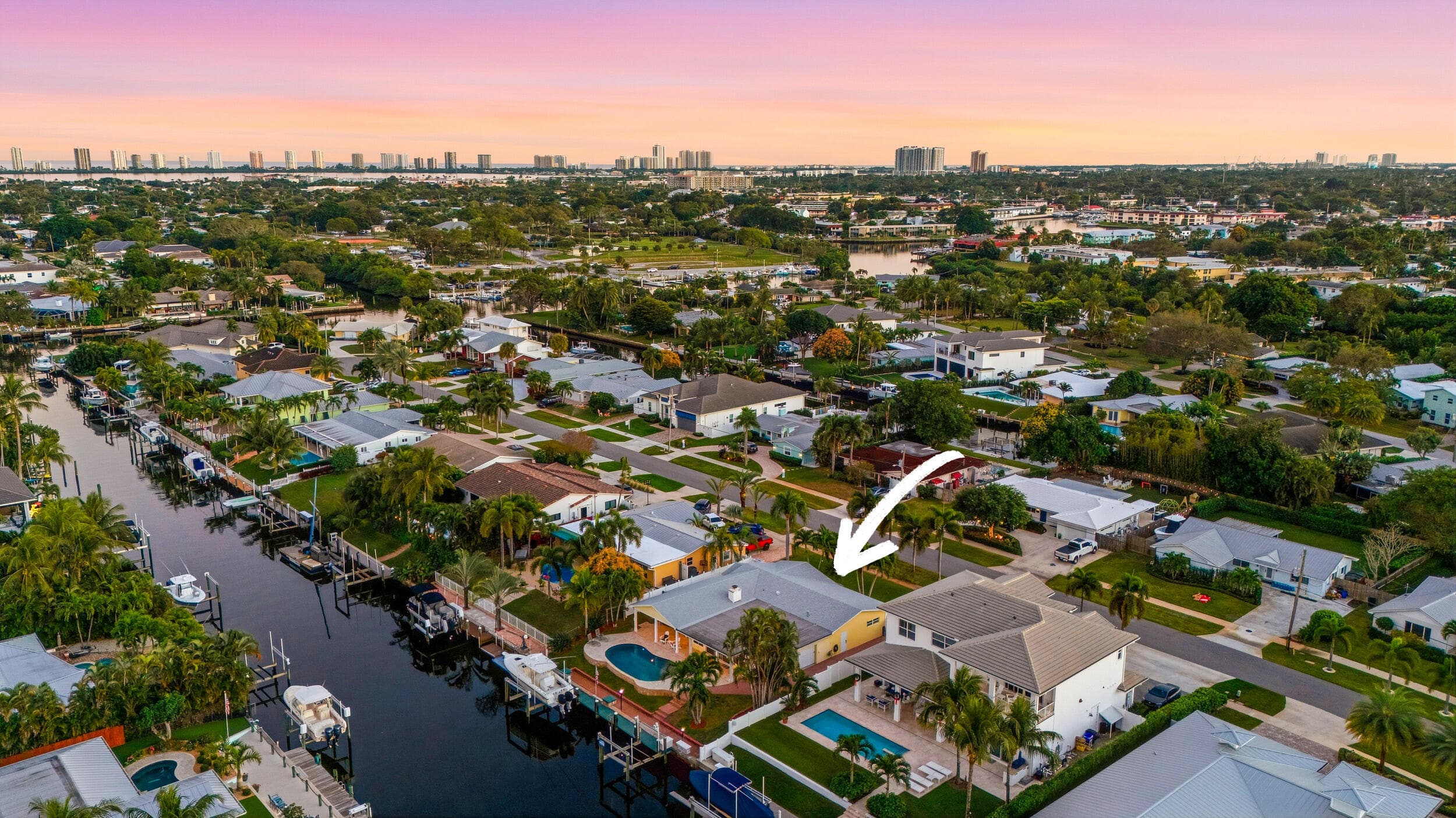 733 Jacana Way — photo 1