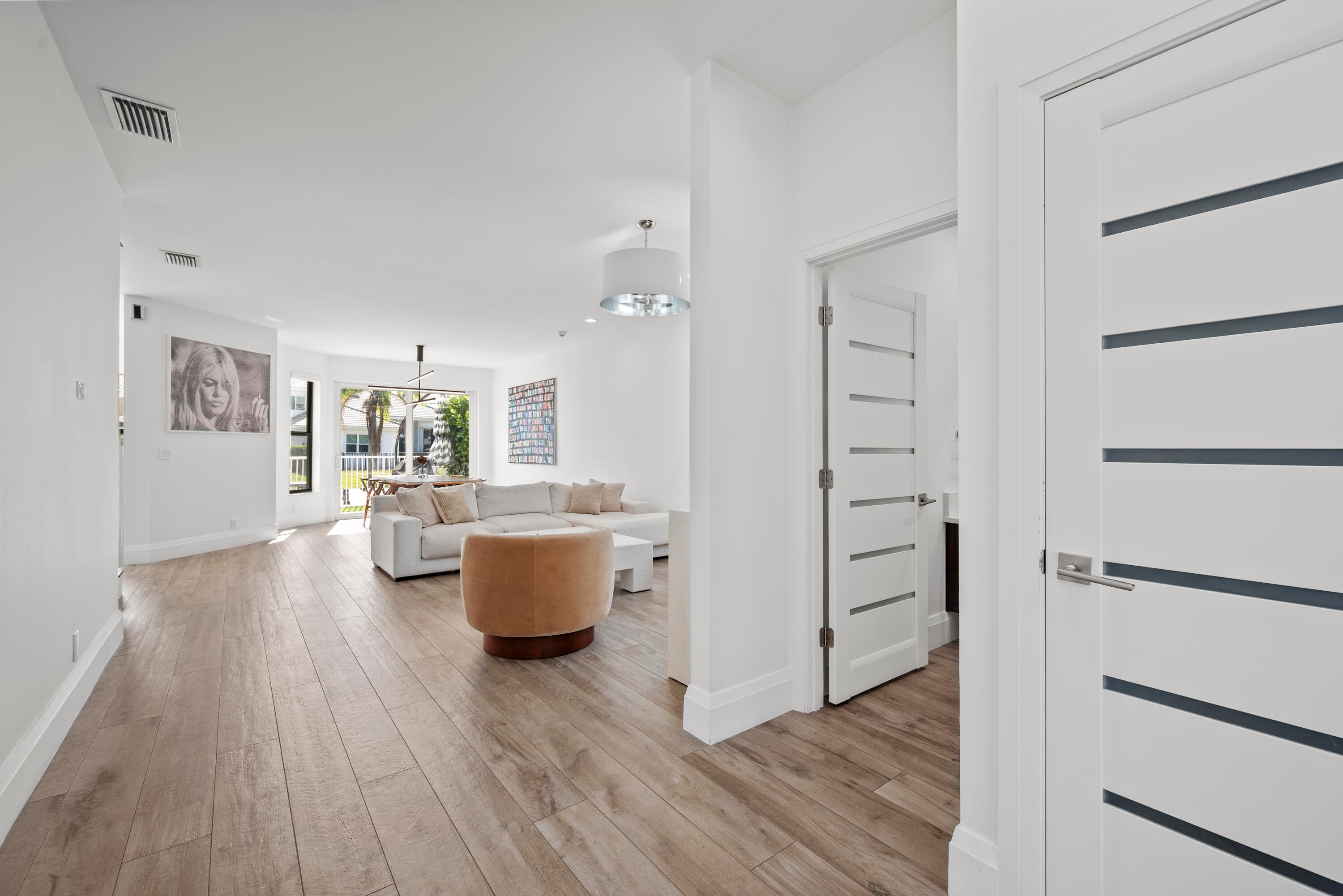 4070 NW 58th Lane — photo 1