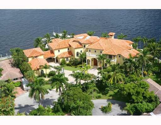 2727 Aqua Vista — photo 1