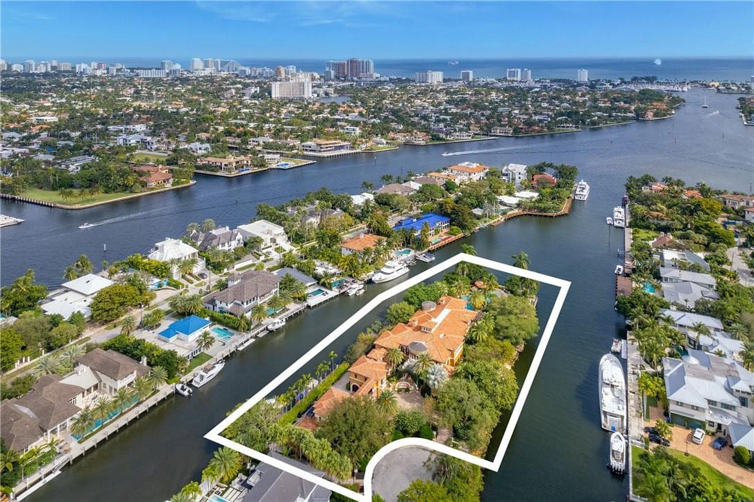 1801 SE 8th Street — photo 1