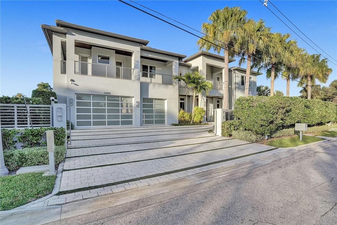 2401 Castilla Isle — photo 1