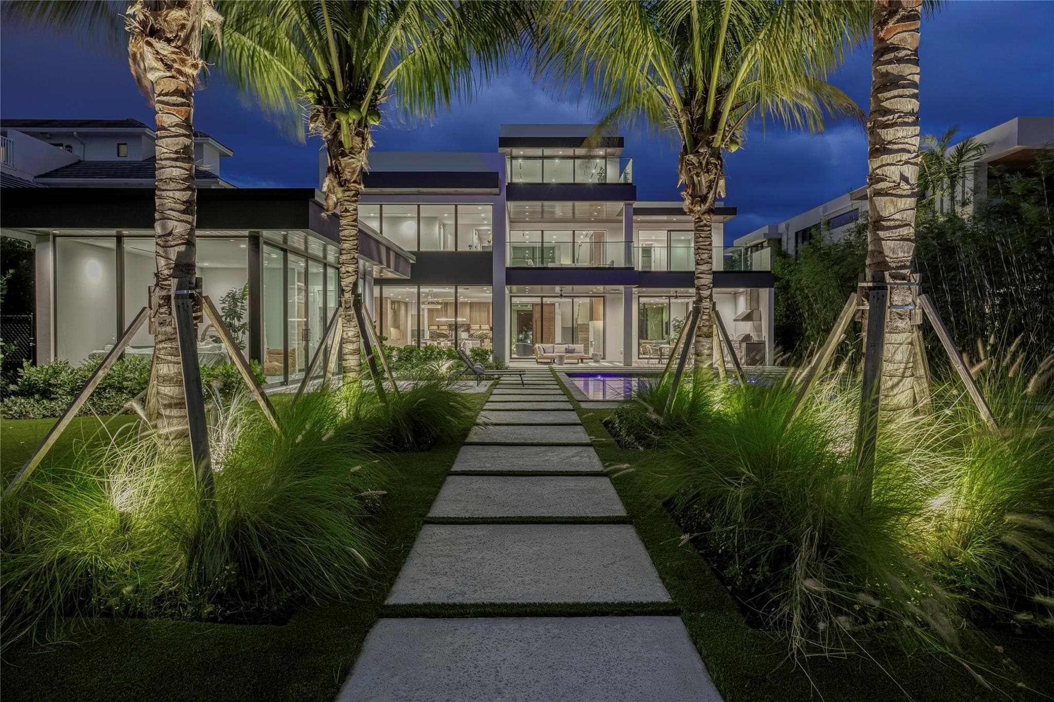 119 N Gordon Road — photo 1