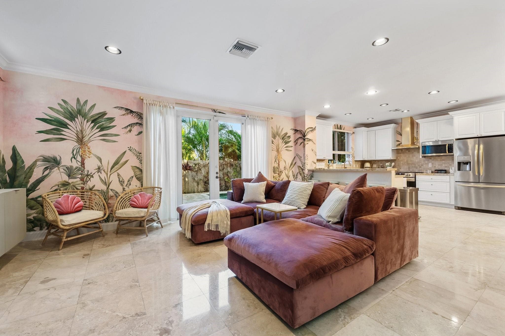 1703 NE 11th Street 1703 — photo 1