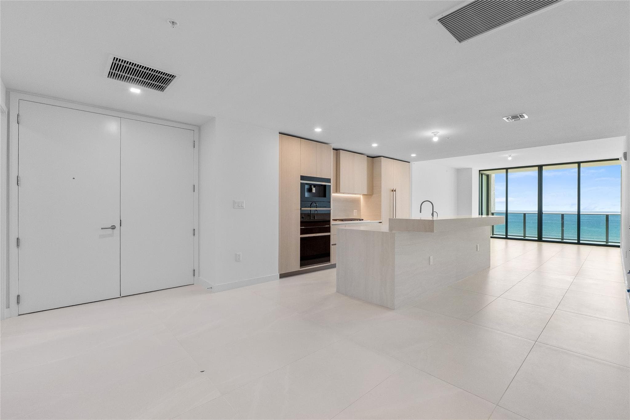 900 N Ocean Boulevard 504 — photo 1