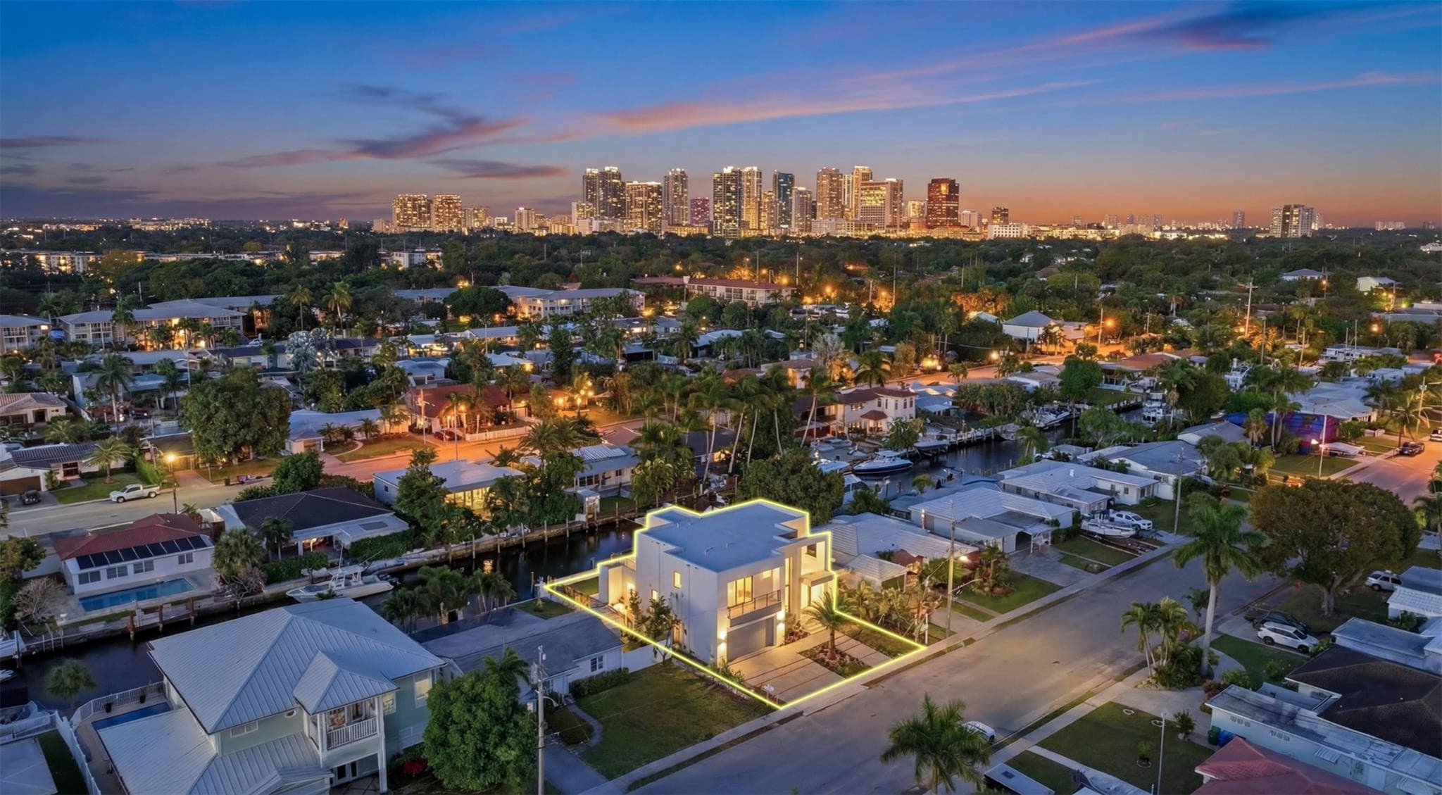 1113 Avocado Isle — photo 1