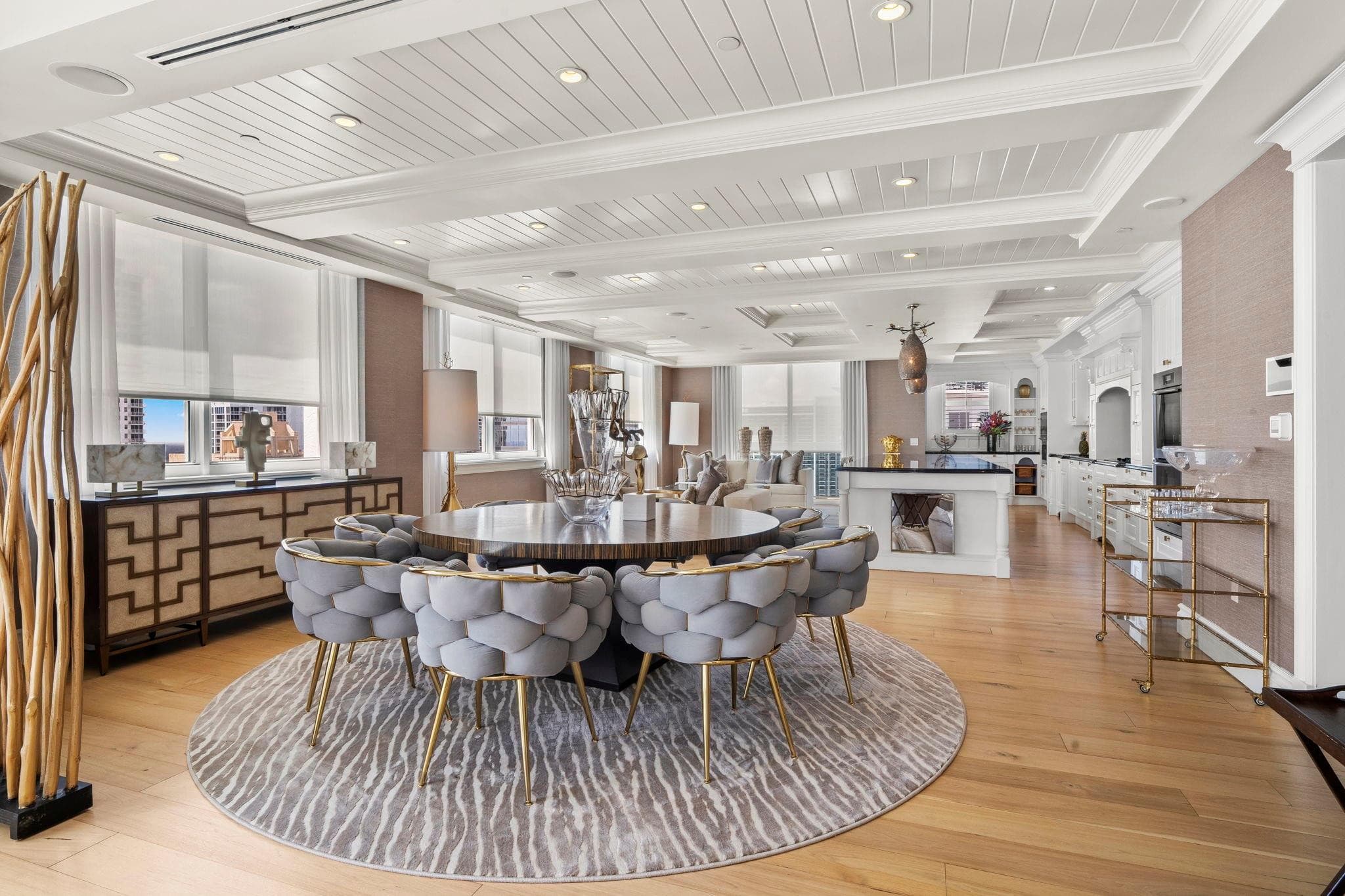 350 SE 2nd Street GPH10 — photo 1