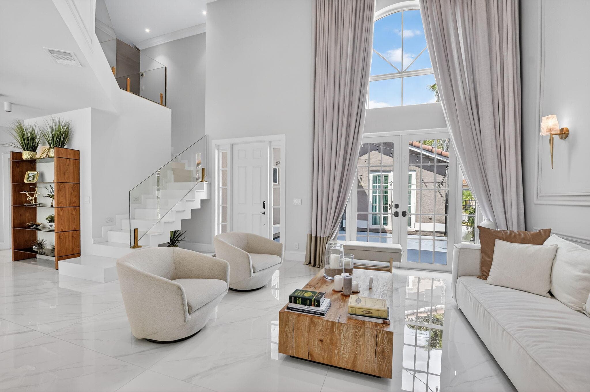 11038 Baybreeze Way — photo 1