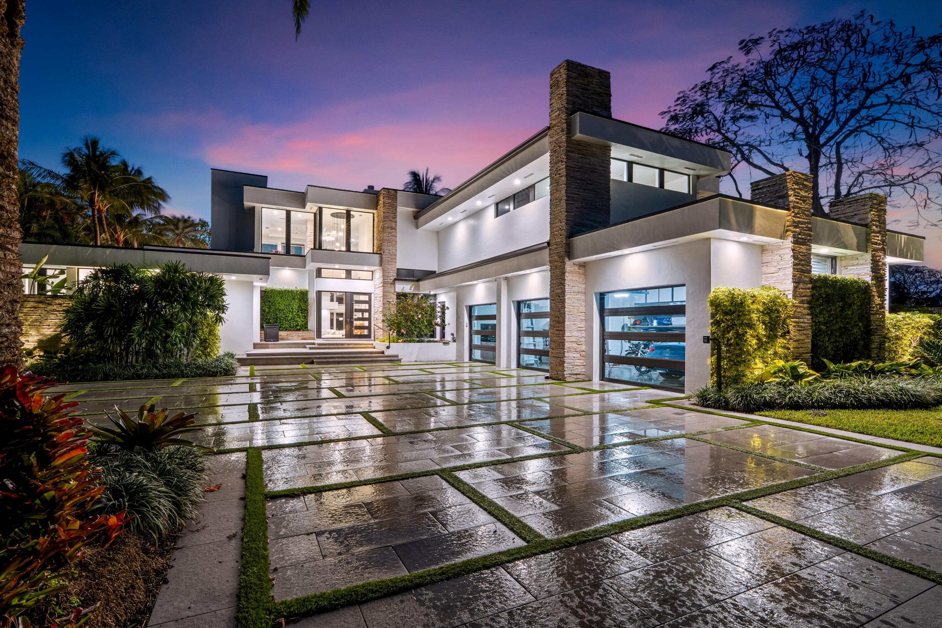 1080 Lake Drive — photo 1