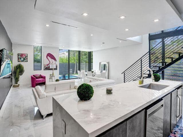 2514 NE 21st Street A — photo 1