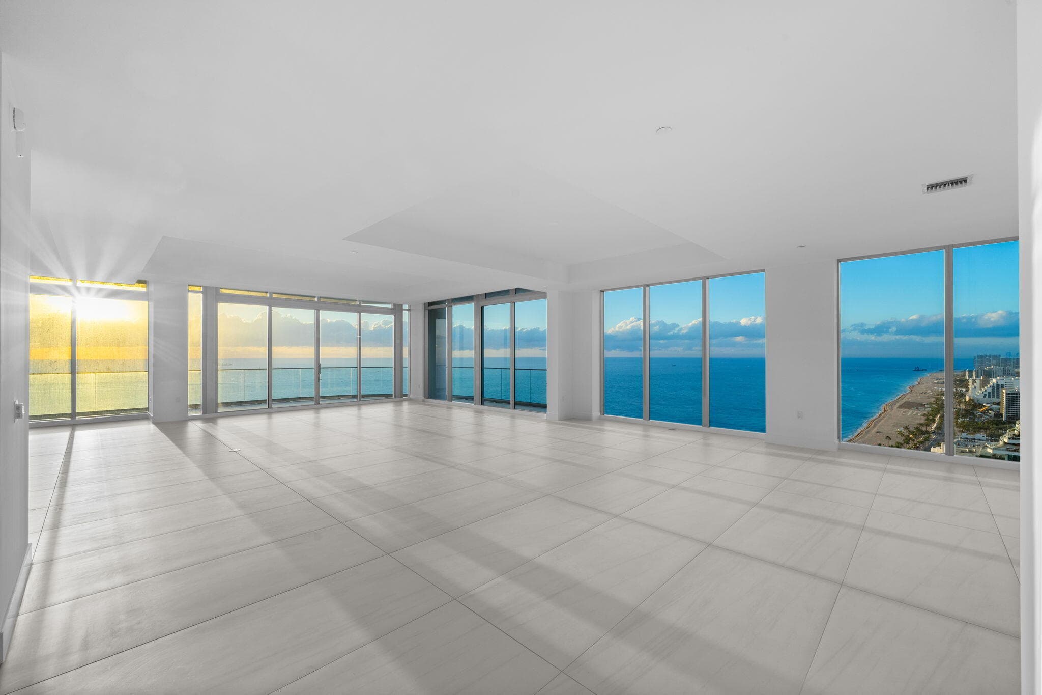 151 N Seabreeze Boulevard Ph2601-e — photo 1