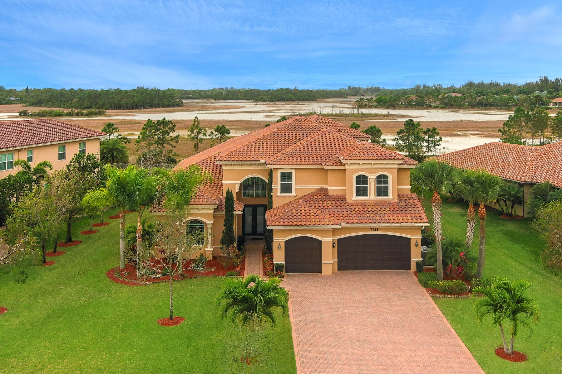 7733 Maywood Crest Drive — photo 1