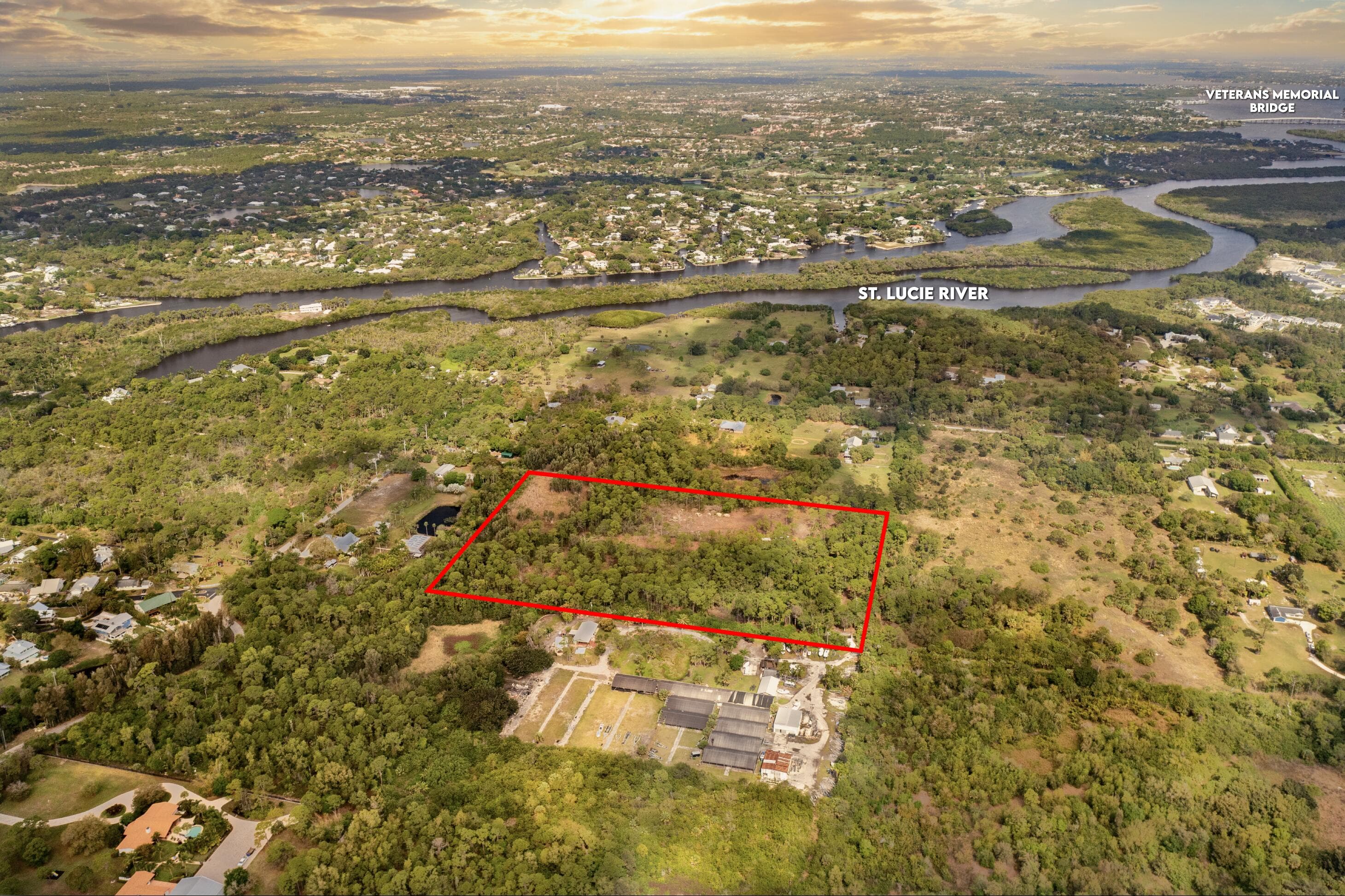 223 SW Appaloosa Street — photo 1